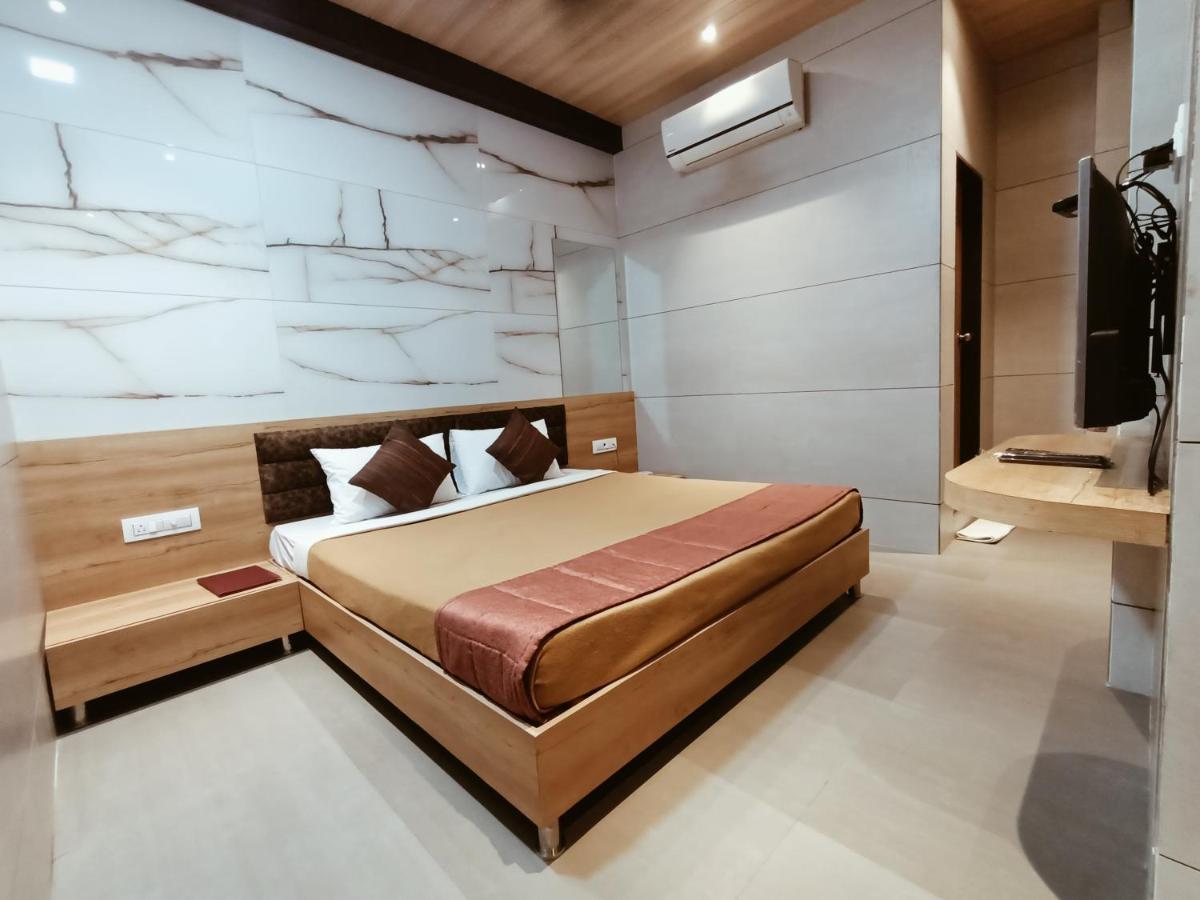 Hotel Prasad Nx Bombay Extérieur photo