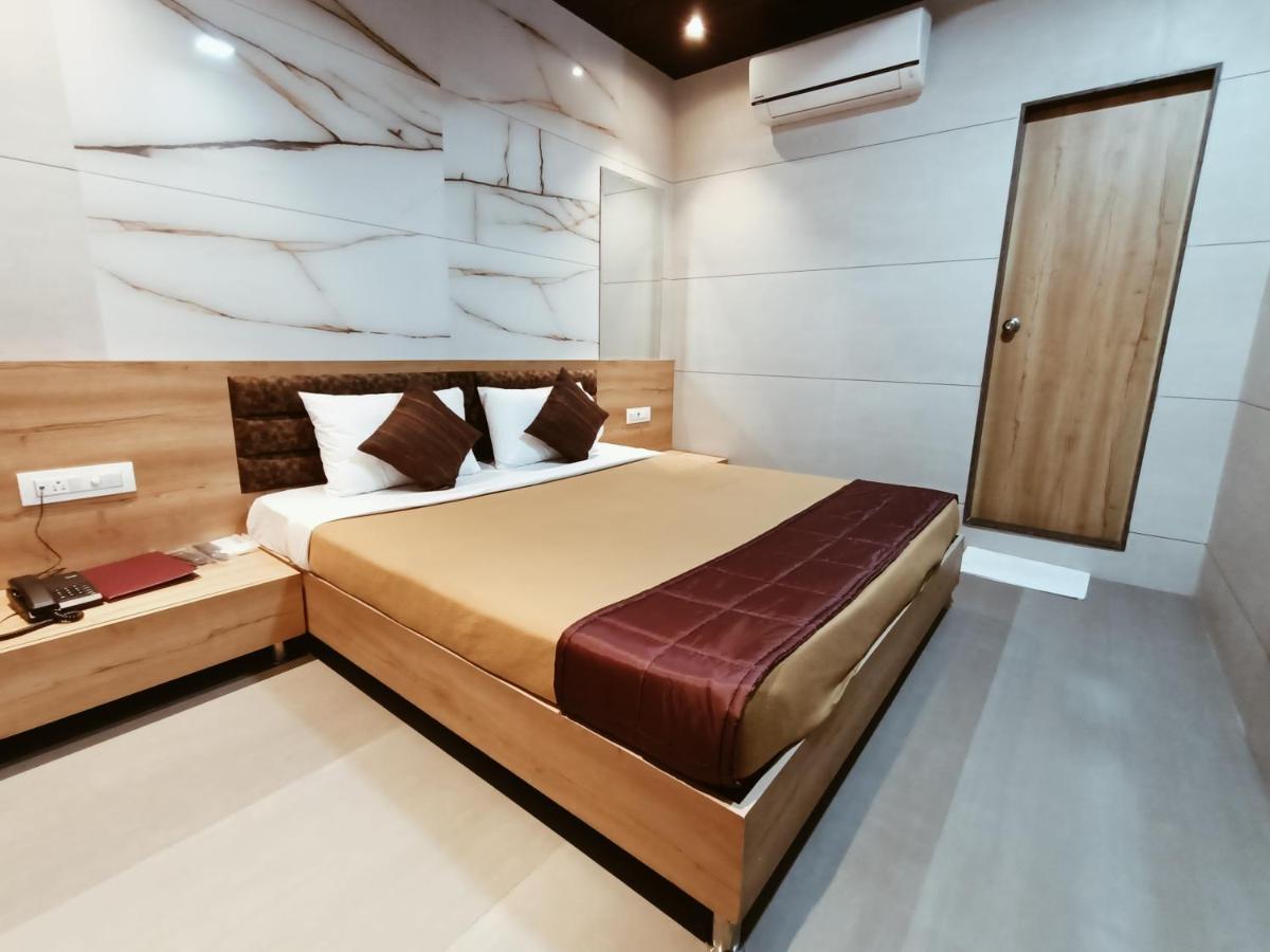 Hotel Prasad Nx Bombay Extérieur photo