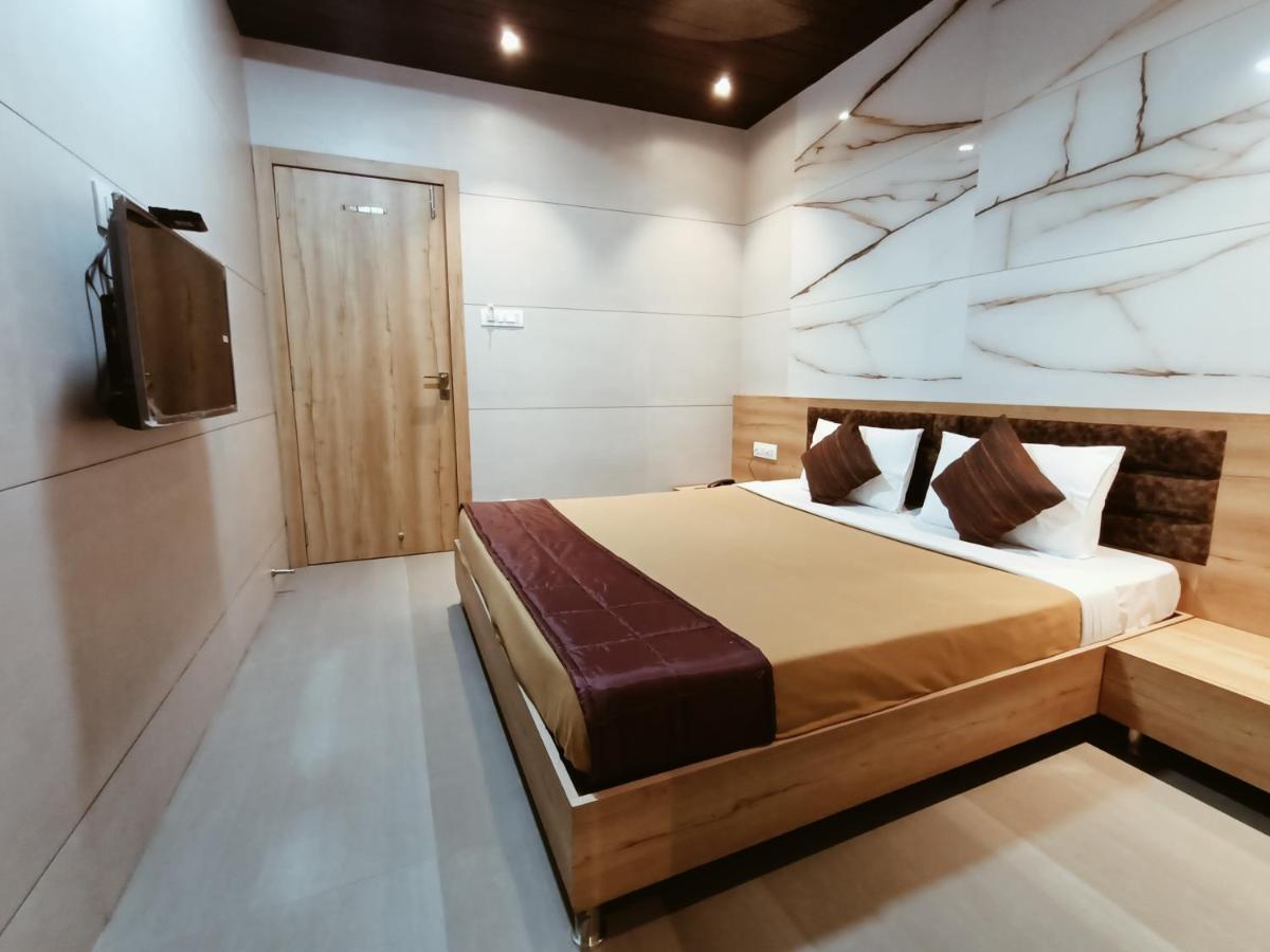 Hotel Prasad Nx Bombay Extérieur photo