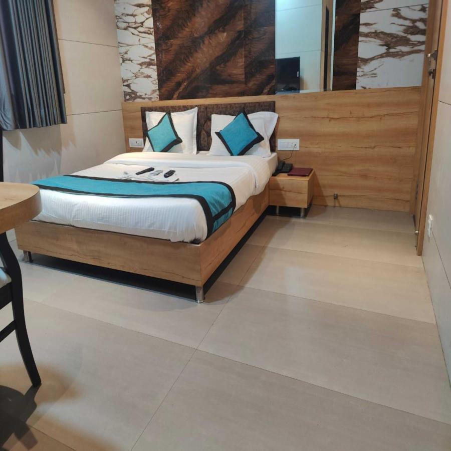 Hotel Prasad Nx Bombay Extérieur photo
